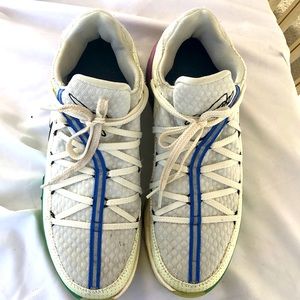 Nike Lebron 17 XVII Low Spruce Aura Glow In The Dark Men’s Size 13